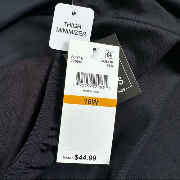 NWT Island Escape Plus Size Solid Swim Skirt Black Thigh Minimizer Size 16W - Picture 9 of 12